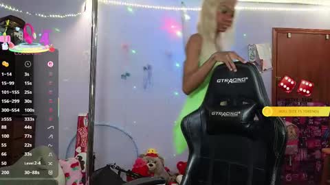 MOCHA   JAMES THE NPC  online show from February 23, 2025, 2:40 am