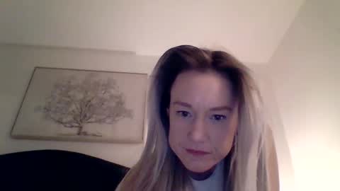 Snapshot of mockingbirds91 chatting on March 22, 2026, 2:15 am mockingbirds91 online show from March 22, 2026, 2:15 am