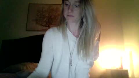 Snapshot of mockingbirds91 chatting on April 21, 2026, 2:51 am mockingbirds91 online show from April 21, 2026, 2:51 am