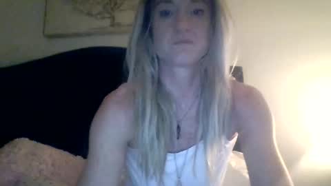Snapshot of mockingbirds91 chatting on June 4, 2026, 5:46 am mockingbirds91 online show from June 4, 2026, 5:46 am