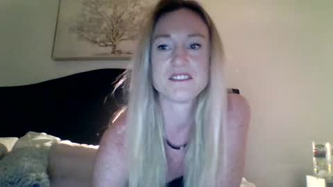Snapshot of mockingbirds91 chatting on August 1, 2026, 3:17 am mockingbirds91 online show from August 1, 2026, 3:17 am