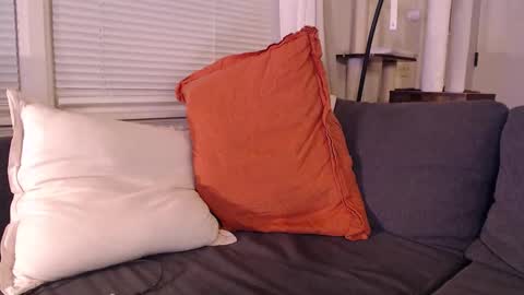 Snapshot of moda96 chatting on December 23, 2025, 5:16 am Scott online show from December 23, 2025, 5:16 am