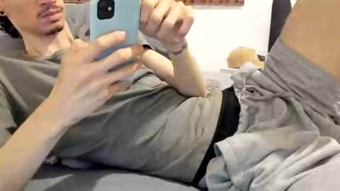 DigBreed online show from April 13, 2026, 1:33 am