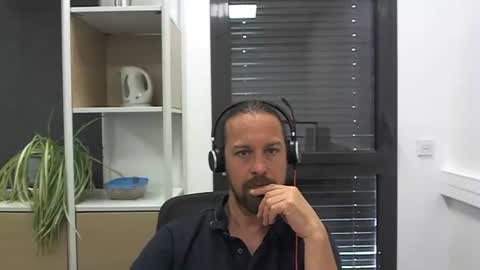 Julien online show from May 28, 2026, 9:50 am