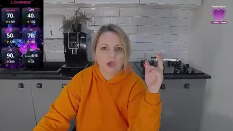 erika online show from February 4, 2026, 8:53 am