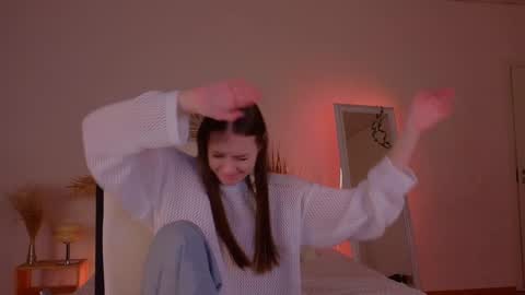 Molly online show from December 7, 2024, 12:19 am