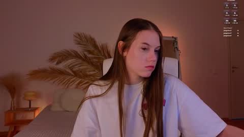 Molly online show from December 12, 2024, 12:38 am