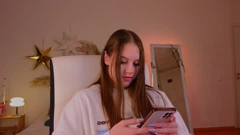 Molly online show from December 30, 2024, 3:58 am