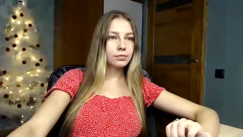 Snapshot of molli_and_tom chatting on December 13, 2024, 2:54 am Bitcoin 1P8NuZxsaNsQTx7wJJJ7Ao1mic4nvJPVLC online show from December 13, 2024, 2:54 am