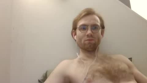 Snapshot of molliter chatting on February 27, 2025, 12:10 am molliter online show from February 27, 2025, 12:10 am