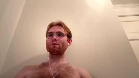 Snapshot of molliter chatting on September 15, 2025, 11:27 pm molliter online show from September 15, 2025, 11:27 pm