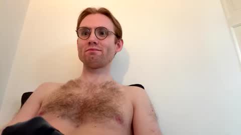 Snapshot of molliter chatting on September 30, 2025, 2:33 pm molliter online show from September 30, 2025, 2:33 pm