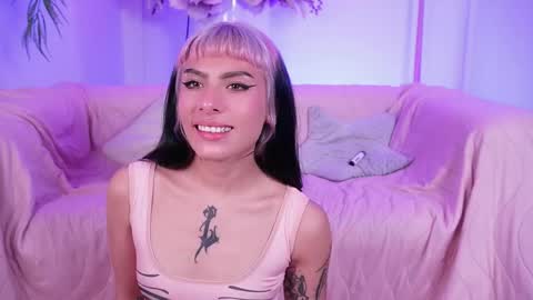Snapshot of molly__davis chatting on April 30, 2026, 5:14 am Molly online show from April 30, 2026, 5:14 am