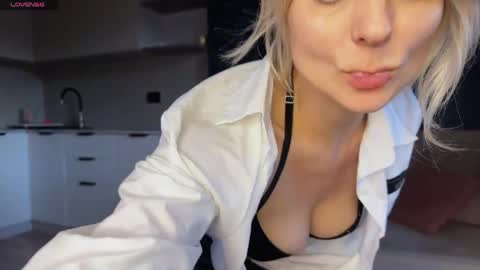 Molly online show from May 11, 2026, 2:45 pm
