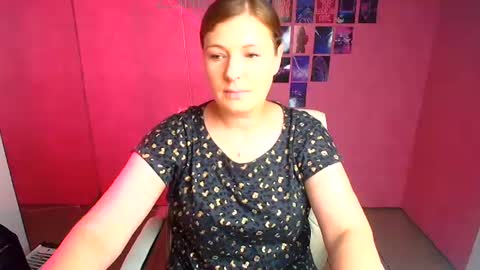 Molly online show from July 6, 2026, 11:40 am