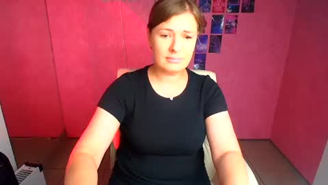 Molly online show from July 6, 2026, 3:47 pm