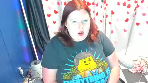 molly_moons online show from July 19, 2026, 11:30 pm