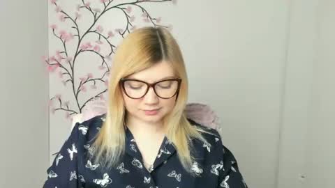 Molly online show from February 8, 2026, 1:03 pm