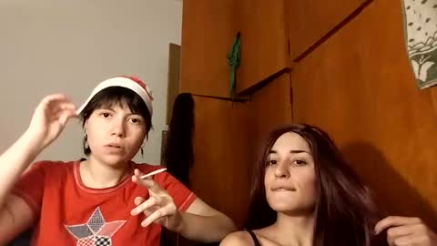 Molly Pop online show from December 26, 2024, 2:01 am