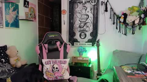 Molly online show from February 6, 2026, 5:56 am