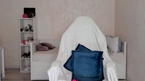 Molly online show from February 15, 2025, 3:09 am