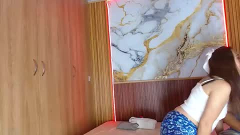 mollyandsam303av online show from March 2, 2026, 7:21 pm