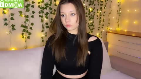 Snapshot of mollybibe chatting on April 22, 2026, 12:07 pm Molly online show from April 22, 2026, 12:07 pm