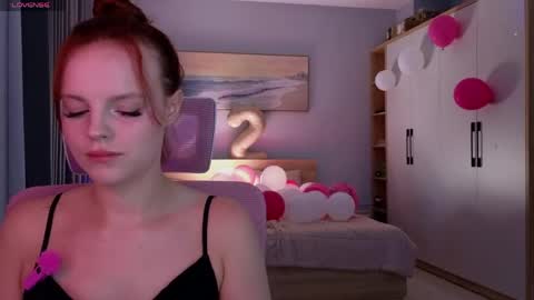 Snapshot of mollybossy chatting on May 15, 2026, 11:01 pm Molly online show from May 15, 2026, 11:01 pm