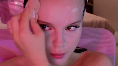 Snapshot of mollybossy chatting on May 16, 2026, 1:10 pm Molly online show from May 16, 2026, 1:10 pm