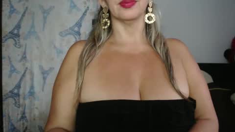 Molly Bunny online show from September 21, 2025, 10:22 pm