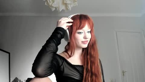 Snapshot of mollycodle chatting on February 24, 2025, 7:41 pm Goddess Katherine online show from February 24, 2025, 7:41 pm