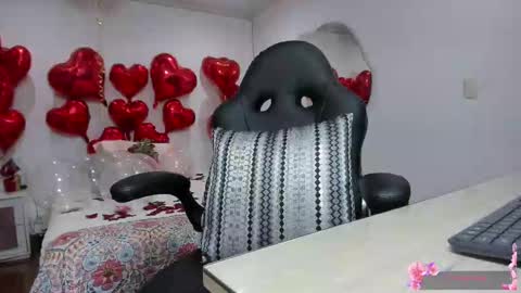 Molly  online show from February 14, 2025, 2:33 pm