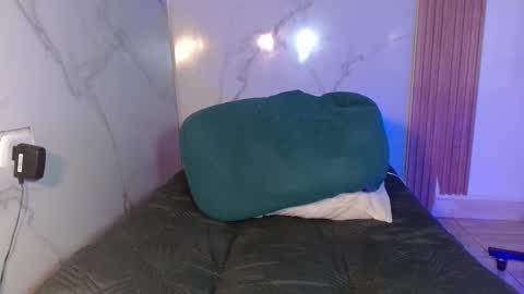  MOLLY  GUNSG online show from February 22, 2026, 8:18 pm