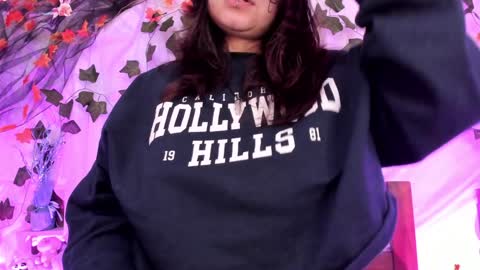 Snapshot of mollylewis18 chatting on February 8, 2025, 5:08 pm New girl Emily Valentina Michelle online show from February 8, 2025, 5:08 pm