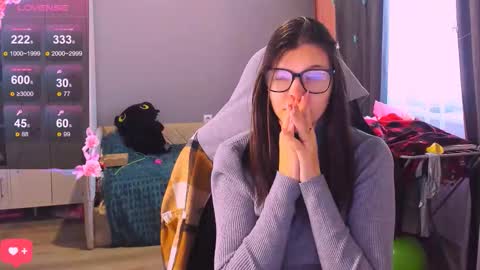  KIRA  online show from February 3, 2026, 2:53 am