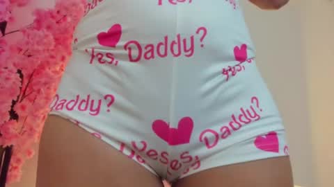 mollylove_ online show from June 25, 2026, 8:02 pm