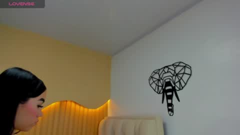 MOLLY online show from June 23, 2026, 7:01 pm