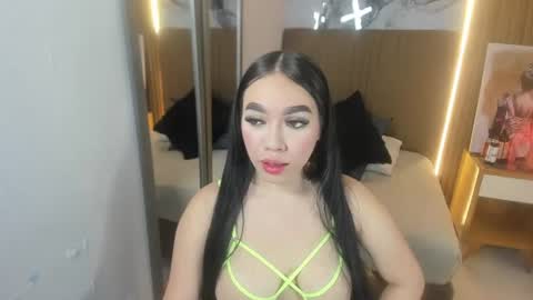 MOLLY online show from July 18, 2026, 6:56 pm