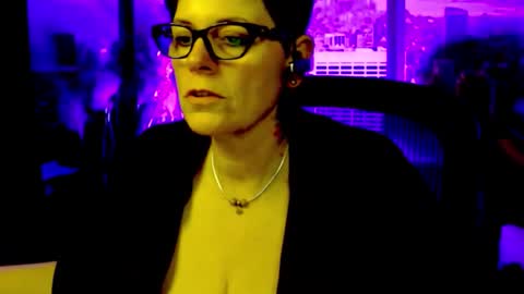 Snapshot of mollysun chatting on March 4, 2026, 7:53 pm MollySun Nina Randmann online show from March 4, 2026, 7:53 pm