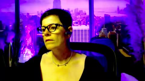 Snapshot of mollysun chatting on June 10, 2026, 3:00 pm MollySun Nina Randmann online show from June 10, 2026, 3:00 pm