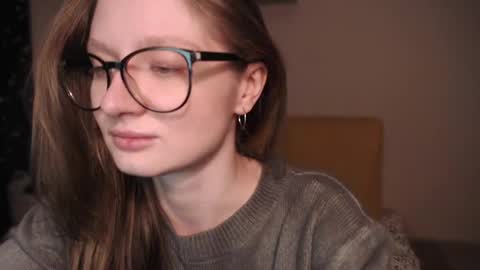 Snapshot of mollytucker chatting on February 13, 2025, 3:35 pm mollytucker online show from February 13, 2025, 3:35 pm