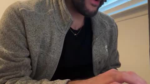 molten_escargot online show from December 16, 2024, 9:41 pm