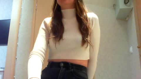 Snapshot of momentbeforedown chatting on May 30, 2026, 7:44 pm Hailey online show from May 30, 2026, 7:44 pm