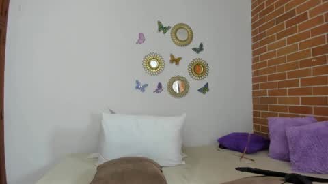 Snapshot of mommy_boobs_ chatting on December 24, 2024, 3:05 pm Maja online show from December 24, 2024, 3:05 pm