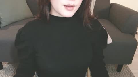 Snapshot of momo612238 chatting on February 3, 2025, 1:19 am Momo online show from February 3, 2025, 1:19 am