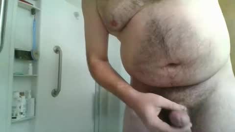 Snapshot of momsloveing chatting on January 14, 2026, 2:17 am justTHEit online show from January 14, 2026, 2:17 am