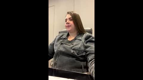 Mona online show from October 30, 2025, 12:17 pm