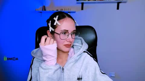 Snapshot of mona_cloud chatting on January 31, 2026, 8:40 pm Mona online show from January 31, 2026, 8:40 pm