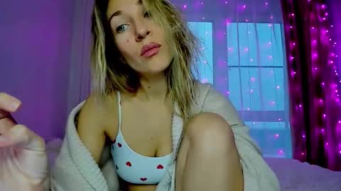 Mona online show from December 19, 2025, 5:58 am