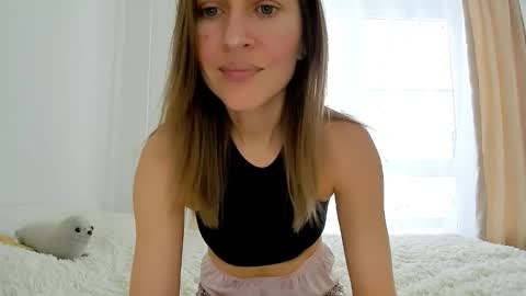 Mona online show from January 7, 2026, 11:12 am